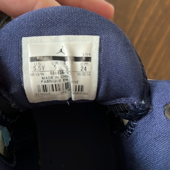 Youth Air Jordan’s - Picture 7 of 7